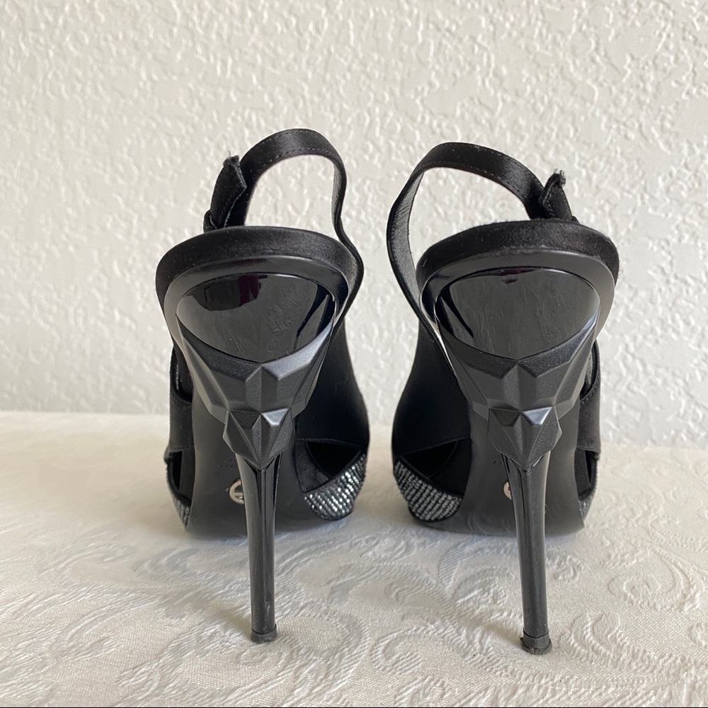 Giorgio Armani satin crystal embellished pumps - Picture 4 of 10